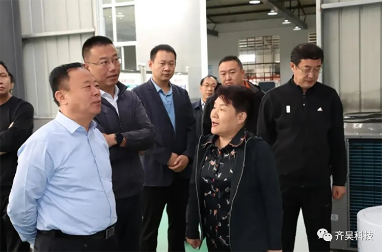 中共臨淄（zī）區委書記朱正（zhèng）林率隊（duì）到17c在线观看科技調研